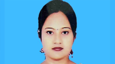 অনুপস্থিতি সত্ত্বেও নিয়মিত বেতন তুলছেন শিক্ষিকা