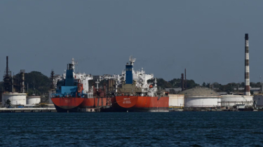 U.S. to Allow Venezuelan Oil Sales to Cuba as Caribbean Leaders Express Concern