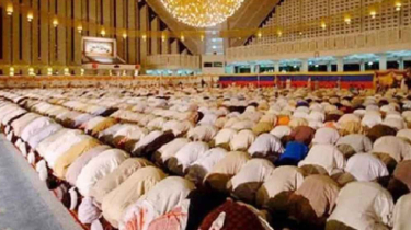 তারাবির নামাজ: আট নাকি বিশ রাকাত?