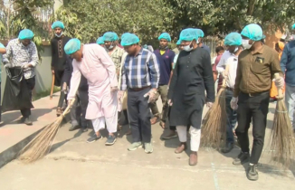 রংপুর মেডিক্যাল কলেজে পরিচ্ছন্নতা অভিযানে এমপি বেলাল