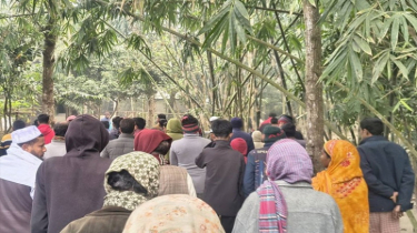 গাইবান্ধায় ব্যবসায়ীর ঝুলন্ত মরদেহ উদ্ধার গাইবান্ধায় ব্যবসায়ীর ঝুলন্ত মরদেহ উদ্ধার