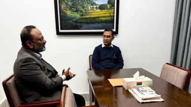 বিএনপির ভারপ্রাপ্ত চেয়ারম্যানের সঙ্গে ঢাবি উপাচার্যের বৈঠক