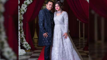 স্ত্রীসহ চারজনকে সন্তানের সামনে গুলি করে হত্যা, অতঃপর... স্ত্রীসহ চারজনকে সন্তানের সামনে গুলি করে হত্যা, অতঃপর...