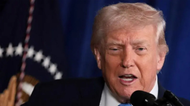 ট্রাম্পের কড়া হুঁশিয়ারি ভেনেজুয়েলার নতুন নেতৃত্বকে ট্রাম্পের কড়া হুঁশিয়ারি ভেনেজুয়েলার নতুন নেতৃত্বকে