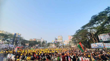 সিলেট আলিয়া মাদরাসা মাঠে জনসমুদ্রের রূপ নিয়েছে সিলেট আলিয়া মাদরাসা মাঠে জনসমুদ্রের রূপ নিয়েছে