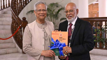 প্রধান উপদেষ্টার কাছে নতুন পে–স্কেল রিপোর্ট, সরকারি কর্মীদের জন্য সুখবর