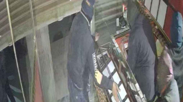 Mohammadpur: 70 Bhori Gold, 600 Bhori Silver and Cash Stolen from Jewellery Shop