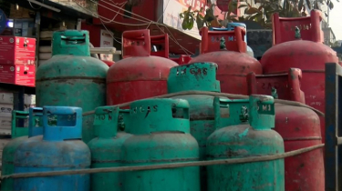 এলপিজি সিলিন্ডার বিক্রি বন্ধ, ভোক্তারা চরম দুর্ভোগে