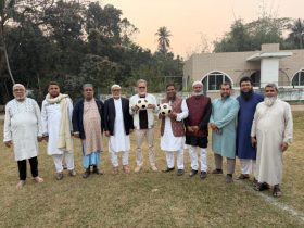 ৯ ভাইকে সঙ্গে নিয়ে ভোটের মাঠে মুজাহিদ বেগ