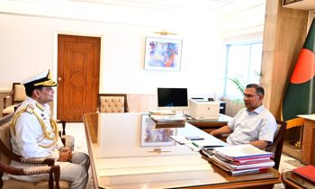 প্রধানমন্ত্রীর সঙ্গে নবনিযুক্ত নৌবাহিনী প্রধানের সৌজন্য সাক্ষাৎ