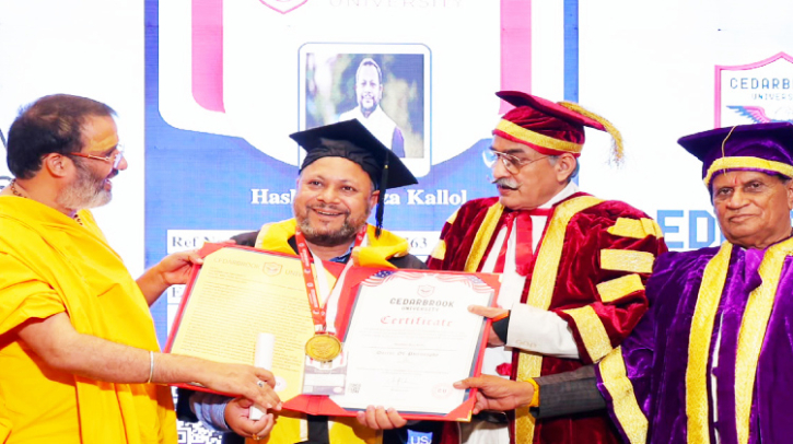 দিল্লিতে সম্মানসূচক ডক্টরেট পেলেন চলচ্চিত্র নির্মাতা হাসিবুর রেজা কল্লোল