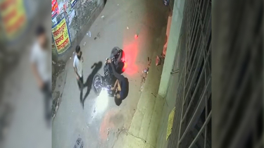 চলন্ত মোটরসাইকেলে ইটের আঘাতে আহত রাফি মারা গেছেন