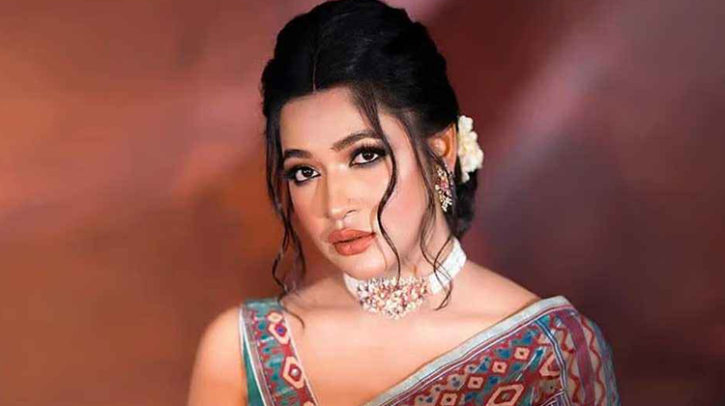 শয়তান খোঁজে সুখী সংসার—রহস্যময় পোস্টে বাঁধন