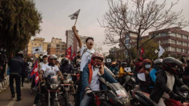 নেপালে নির্বাচনে জিতে সরকার গড়ছে গণঅভ্যুত্থানকারীরা