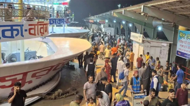 Two Killed, Three Missing After Launch Collision at Sadarghat During Eid Rush