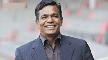 দীর্ঘ প্রতীক্ষার পর দেশে ফিরেছেন বিসিবি সভাপতি আমিনুল ইসলাম বুলবুল দীর্ঘ প্রতীক্ষার পর দেশে ফিরেছেন বিসিবি সভাপতি আমিনুল ইসলাম বুলবুল