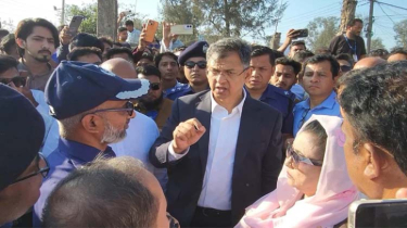 কক্সবাজার সৈকতের বালিয়াড়িতে কোনো স্থাপনা থাকবে না: স্বরাষ্ট্রমন্ত্রী