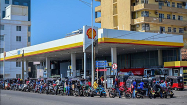 Sri Lanka Reduces Weekly Holiday to Three Days to Avoid Fuel Cris