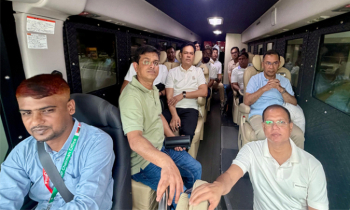 খাল পুনঃখনন ও নজরুল জন্মজয়ন্তীর অনুষ্ঠানে যোগ দিতে ময়মনসিংহের পথে প্রধানমন্ত্রী