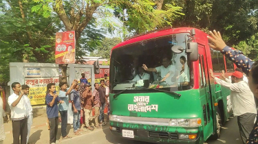 রংপুরে পূজামণ্ডপ পরিদর্শন শেষে রাজশাহীর পথে প্রধানমন্ত্রী তারেক রহমান