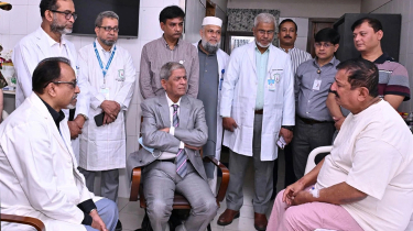 হাসপাতালে ভূমিমন্ত্রী মিনুকে দেখতে গেলেন রাষ্ট্রপতি হাসপাতালে ভূমিমন্ত্রী মিনুকে দেখতে গেলেন রাষ্ট্রপতি