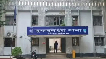 মুকসুদপুরে পিকআপের ধাক্কায় বাবা-মেয়ের মৃত্যু মুকসুদপুরে পিকআপের ধাক্কায় বাবা-মেয়ের মৃত্যু