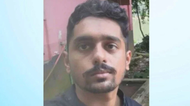 পূজা দেখতে বেরিয়ে নিখোঁজ, দুদিন পর নদীতে মিলল কলেজছাত্রের মরদেহ পূজা দেখতে বেরিয়ে নিখোঁজ, দুদিন পর নদীতে মিলল কলেজছাত্রের মরদেহ