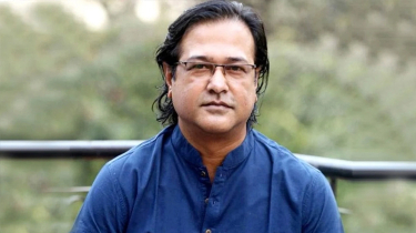 মগবাজারে আসিফ আকবরের গাড়িতে গুলি, হত্যাচেষ্টার মামলা মগবাজারে আসিফ আকবরের গাড়িতে গুলি, হত্যাচেষ্টার মামলা
