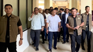 শিশু হাসপাতাল পরিদর্শনে প্রধানমন্ত্রী, চিকিৎসকের বিরুদ্ধে ব্যবস্থা গ্রহণের নির্দেশ