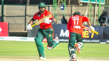 তাসকিনের বোলিং তোপ সামলে ঘুরে দাঁড়াল জিম্বাবুয়ে, টেলর-আরভিনের শতরানের জুটি তাসকিনের বোলিং তোপ সামলে ঘুরে দাঁড়াল জিম্বাবুয়ে, টেলর-আরভিনের শতরানের জুটি