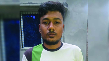 প্রধানমন্ত্রীর রাজশাহী সফর ঘিরে ‘স্নাইপার’ মন্তব্য, যুবক গ্রেপ্তার প্রধানমন্ত্রীর রাজশাহী সফর ঘিরে ‘স্নাইপার’ মন্তব্য, যুবক গ্রেপ্তার