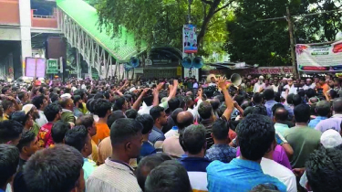 বিদ্যুৎ সংযোগ বিচ্ছিন্ন, প্রেসক্লাবের সামনে অটোরিকশাচালকদের অবরোধ বিদ্যুৎ সংযোগ বিচ্ছিন্ন, প্রেসক্লাবের সামনে অটোরিকশাচালকদের অবরোধ