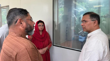 Prime Minister Visits Injured Army Officer at CMH Prime Minister Visits Injured Army Officer at CMH