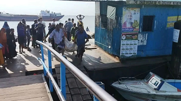 সোনারগাঁয়ে ট্রলারডুবি: দুই ভাই-বোনের মরদেহ উদ্ধার, নিখোঁজ বাবা সোনারগাঁয়ে ট্রলারডুবি: দুই ভাই-বোনের মরদেহ উদ্ধার, নিখোঁজ বাবা