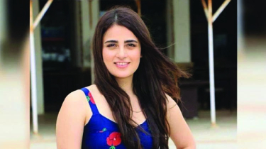‘লাস্ট স্টোরিজ ৩’-এর ঘনিষ্ঠ দৃশ্য নিয়ে রাধিকার পুরোনো আতঙ্ক ‘লাস্ট স্টোরিজ ৩’-এর ঘনিষ্ঠ দৃশ্য নিয়ে রাধিকার পুরোনো আতঙ্ক