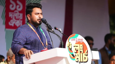 তারেক রহমানকে ঠিক করতে হবে, তিনি কীভাবে ক্ষমতা ছাড়বেন: নাহিদ ইসলাম