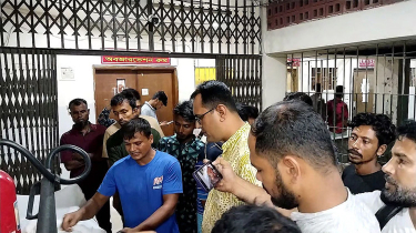 চেম্বারে ঢুকে হোমিও চিকিৎসককে কুপিয়ে হত্যা